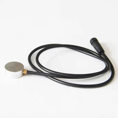 4G sans fil DVR mobile mesureur de niveau d'huile Diesel Fuel Tank Level Monitoring Sensor Pour les camions
