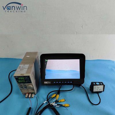 Moniteur AHD 1080P MDVR 10,1 pouces 6 canaux imperméable à l'eau Moniteur à écran partagé Carte SD pour véhicule