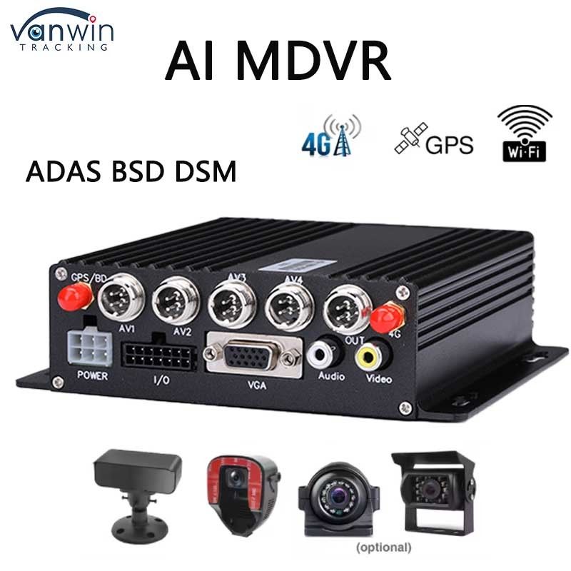 4 canaux ADAS DSM DVR de voiture avec caméra 4G GPS AHD carte SD enregistreur vidéo pour l'entraînement à la conduite de voiture DVR mobile pour camion-bus